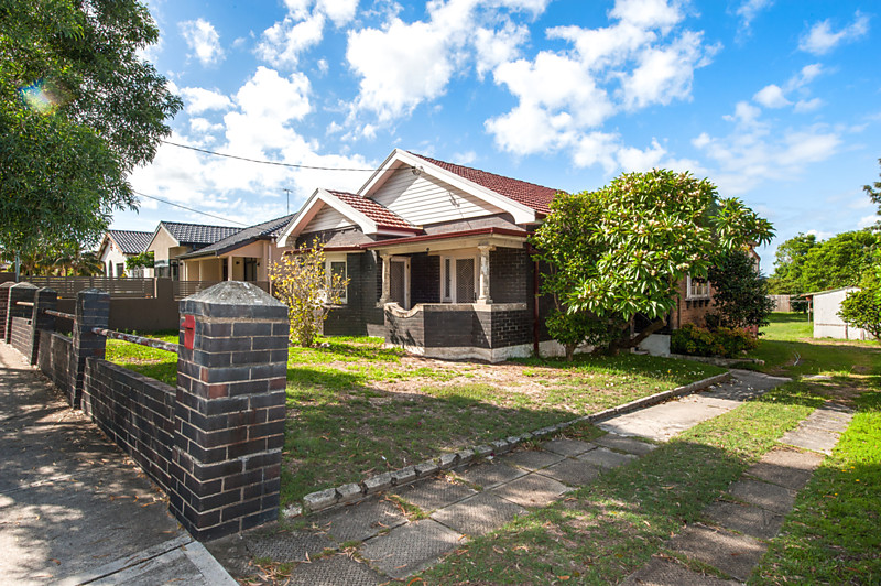 11 Kimberley Grove set a new record price in Rosebery